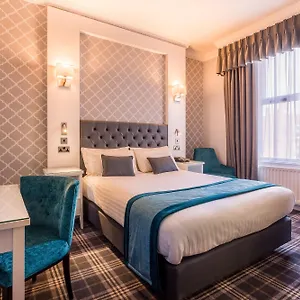 *** Hotel Carlton United Kingdom